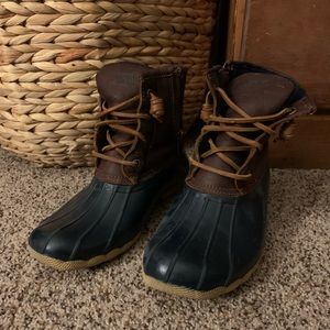 SPERRY Woman’s saltwater waterproof duck boots